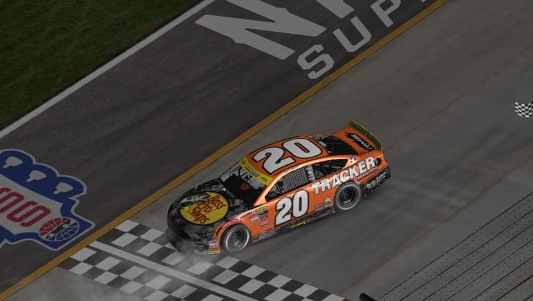 No. 20 takes the flag
